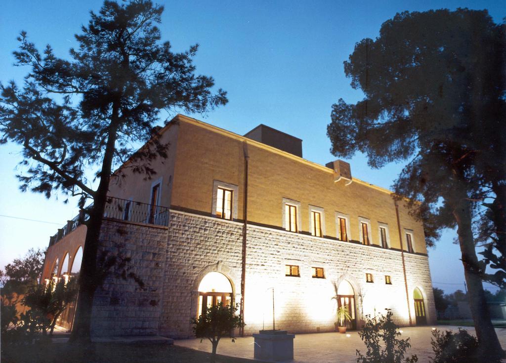 Villa Carcano Trani Extérieur photo