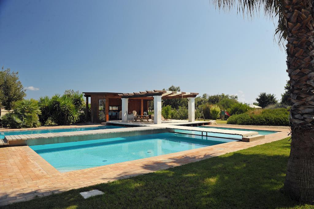 Villa Carcano Trani Extérieur photo