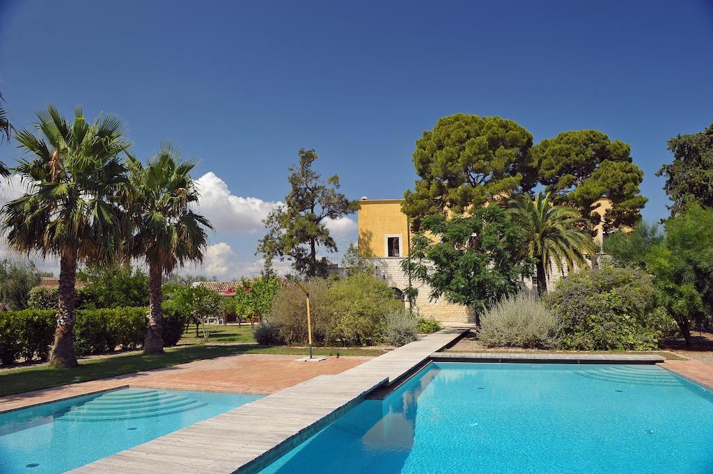 Villa Carcano Trani Extérieur photo